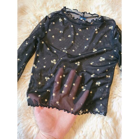 Girls Old Navy Sheer Mesh Long Sleeved Tops Lot Of 2 Size Xs 5 - Picture 4 of 7